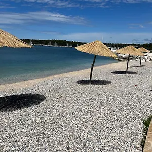 Appartement By The Sea, Pula